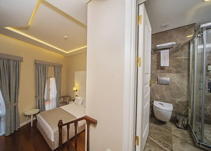 Ada Karakoy - Special Category 3*