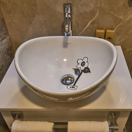 Ada Karakoy - Special Category Κωνσταντινούπολη